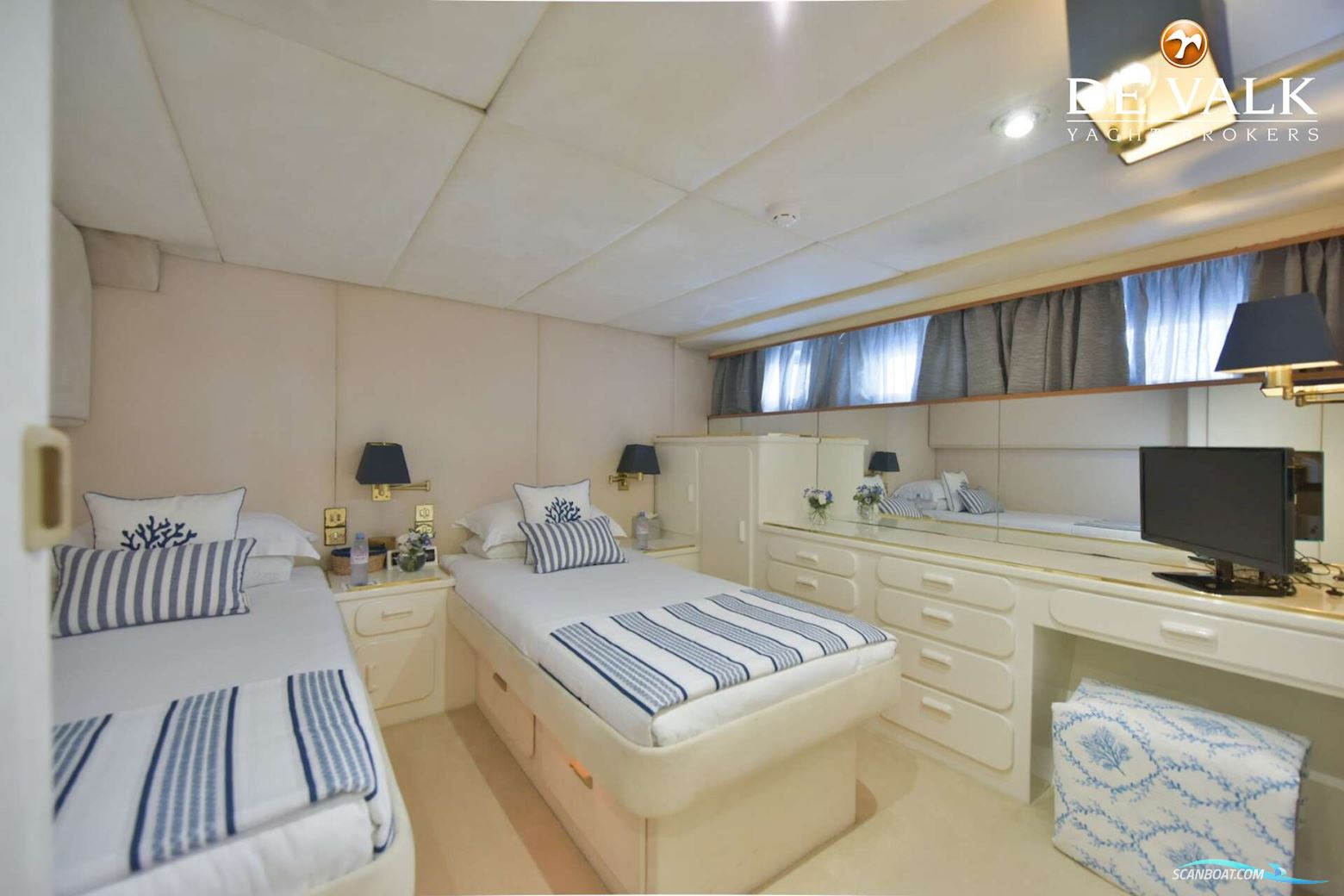 W.A. Souter & Sons 34 Meter Alloy