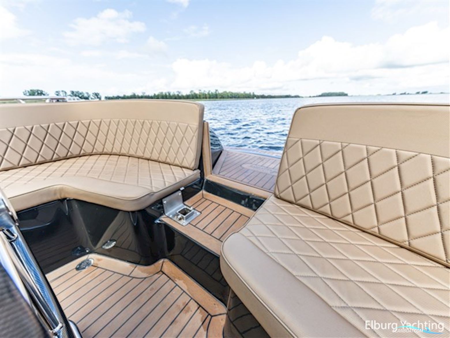 Waterspoor 717 Aviator