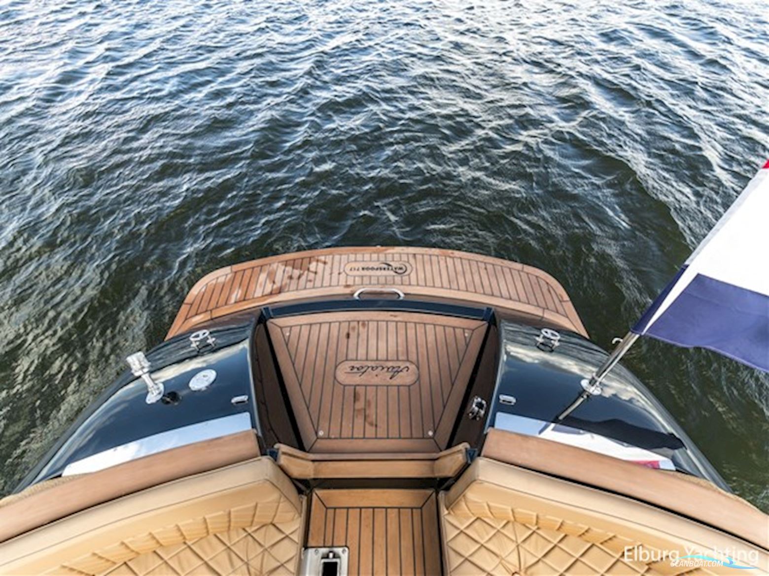 Waterspoor 717 Aviator