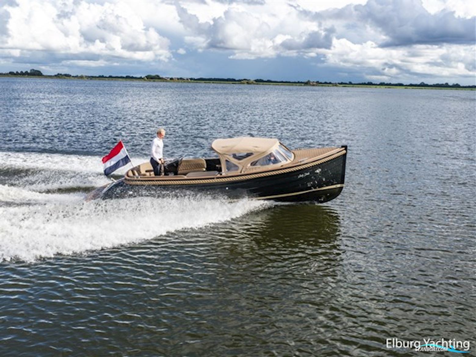 Waterspoor 717 Aviator