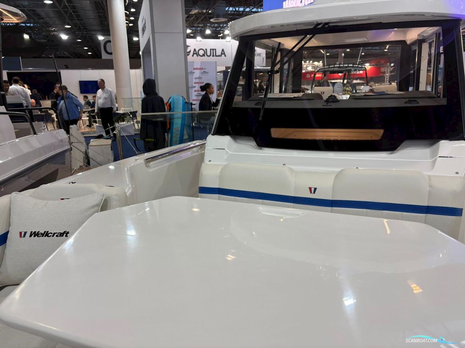 Wellcraft 28 Explorer