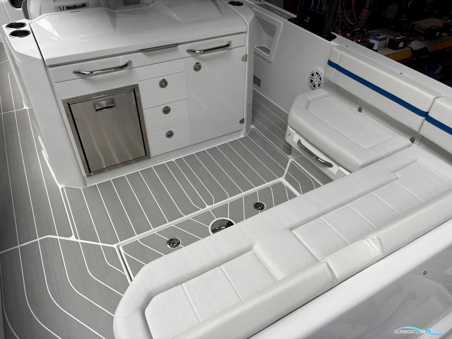 Wellcraft 28 T-Top Sport