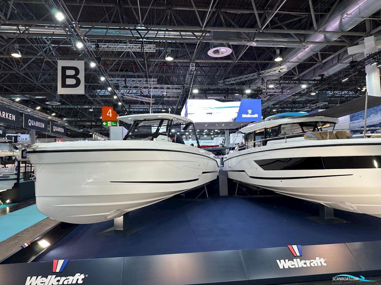 Wellcraft 44 Explorer FKA  435