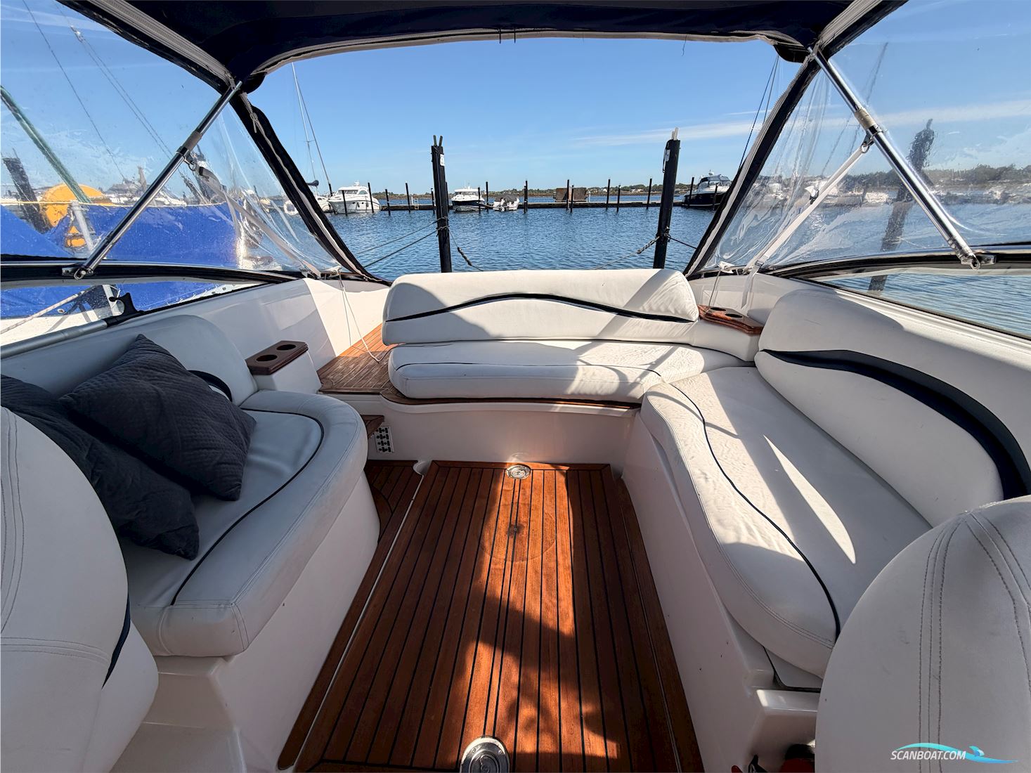 Windy 28 Ghibli