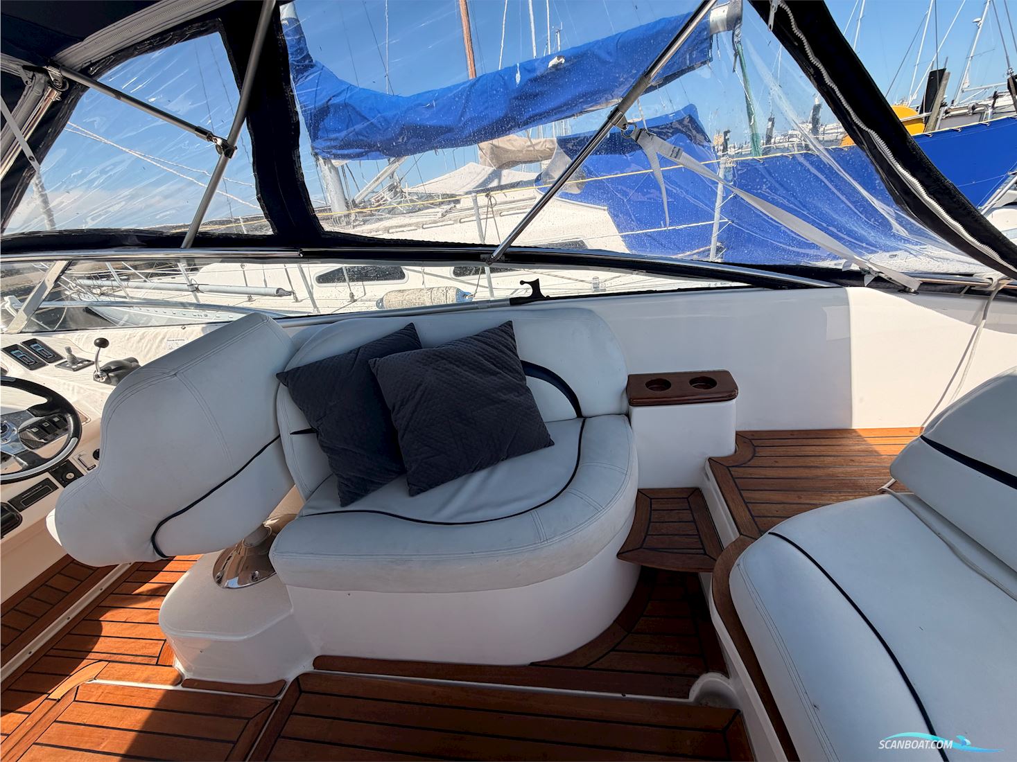 Windy 28 Ghibli