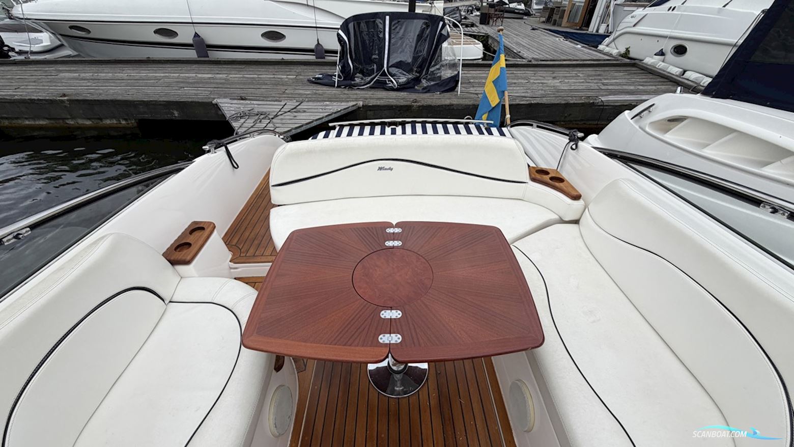 Windy 28 Ghibli