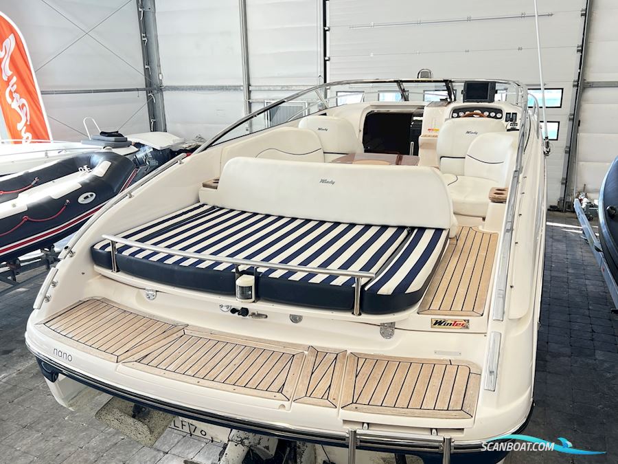 Windy 28 Ghibli