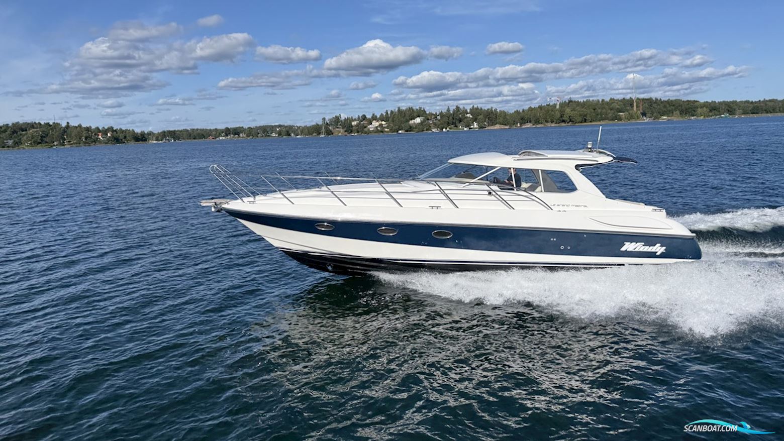 Windy 37 Grand Mistral Motorboat 2006, with 2x Volvo Penta D4 260 Ca, 490h engine, Sweden