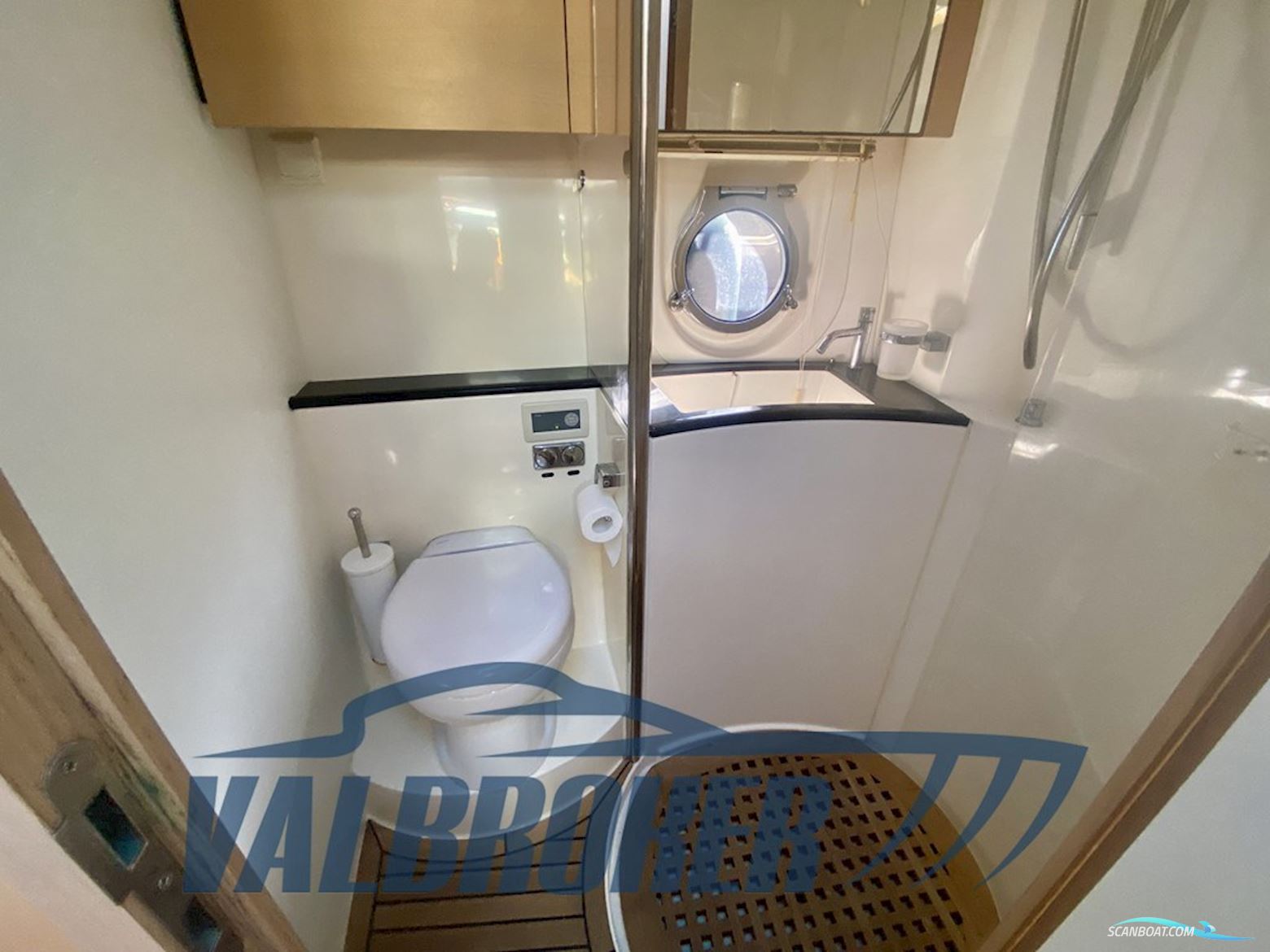 Windy Boats 44 Chinook