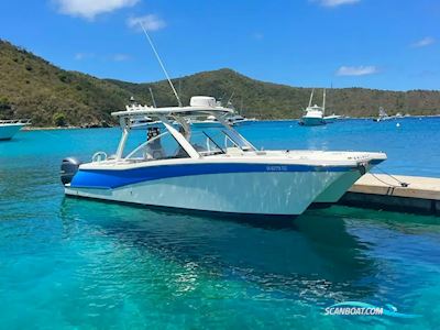 World Cat 280 DC-X Motorboat 2018, with Yamaha engine, USA