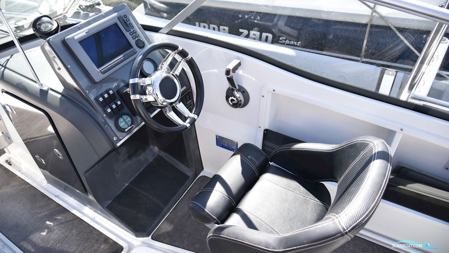 XO 240 RS Open