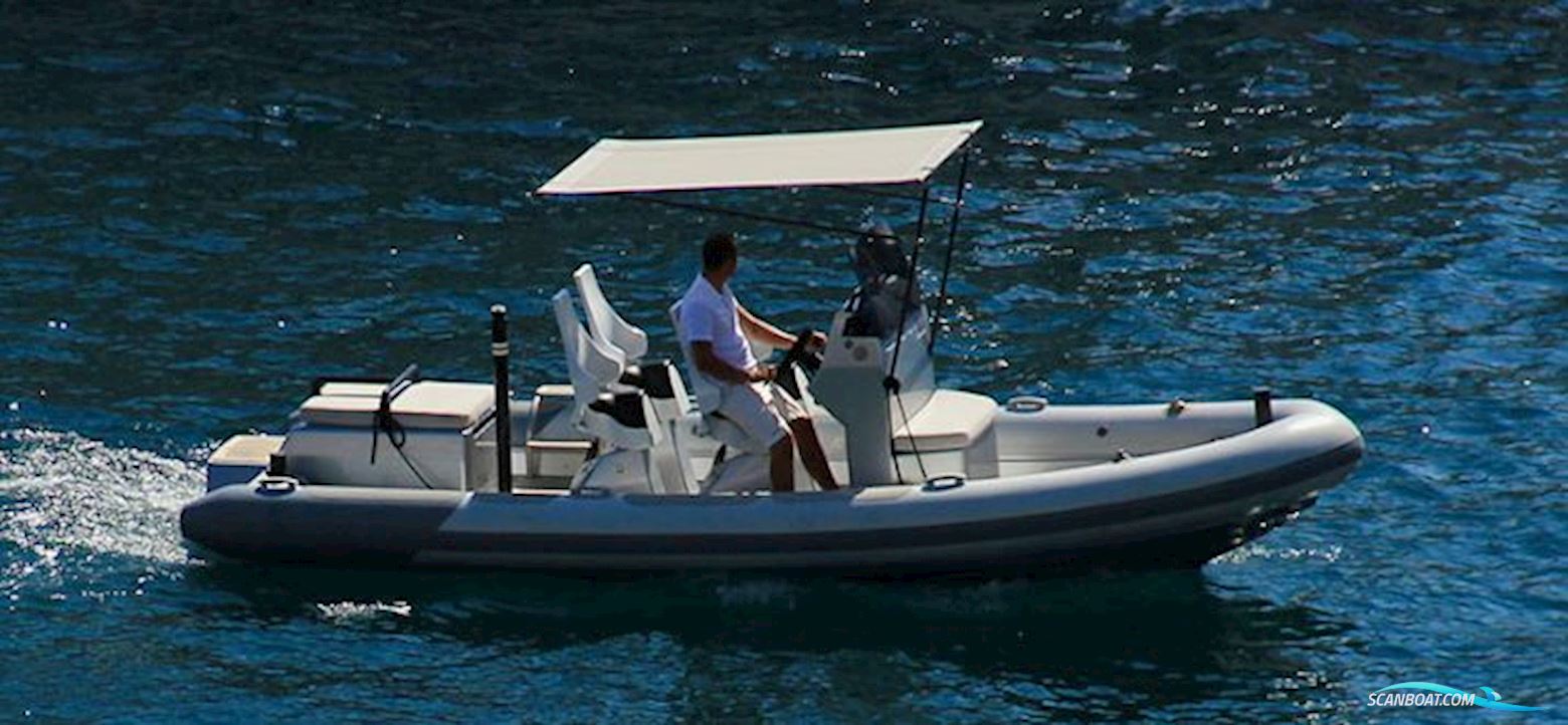 XTENDERS 6.3m Shuttle