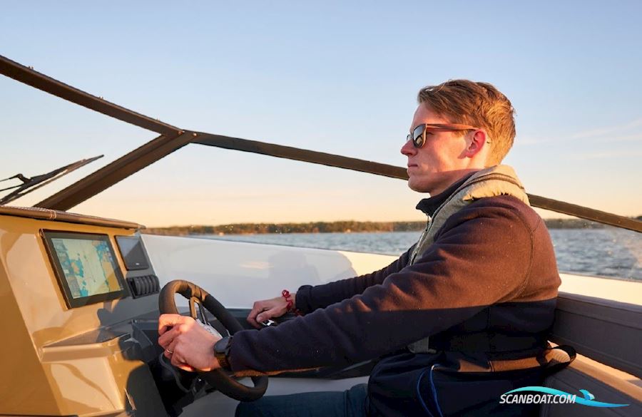 Yamarin 67 DC Premium Edit. Yamaha F225Xcb