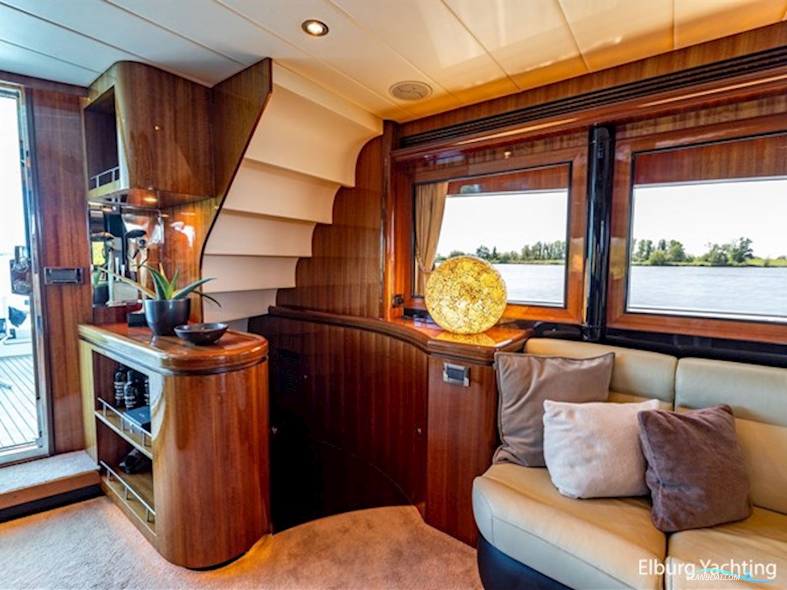 Yaretti 25.20 - Superior