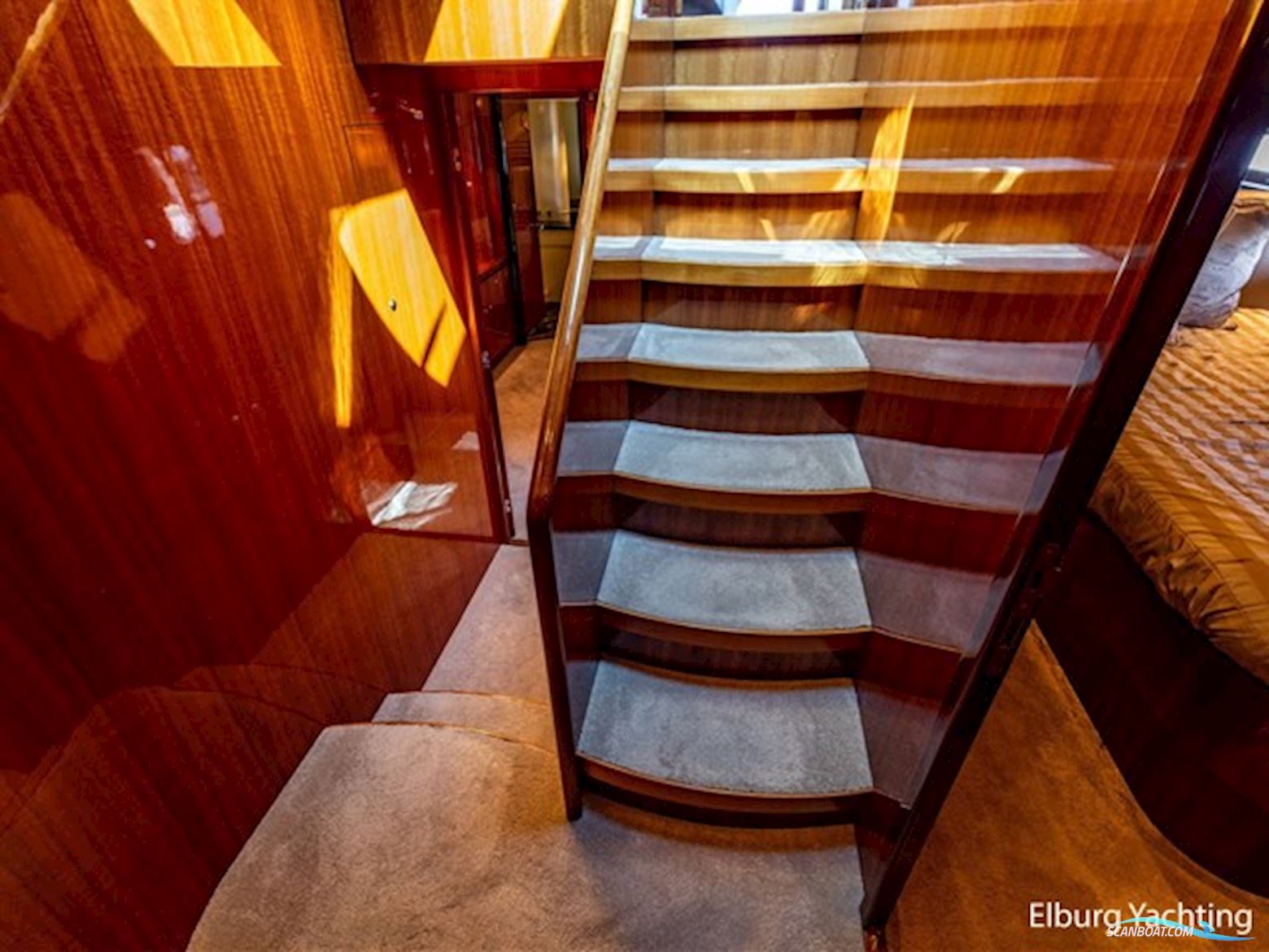 Yaretti 25.20 - Superior