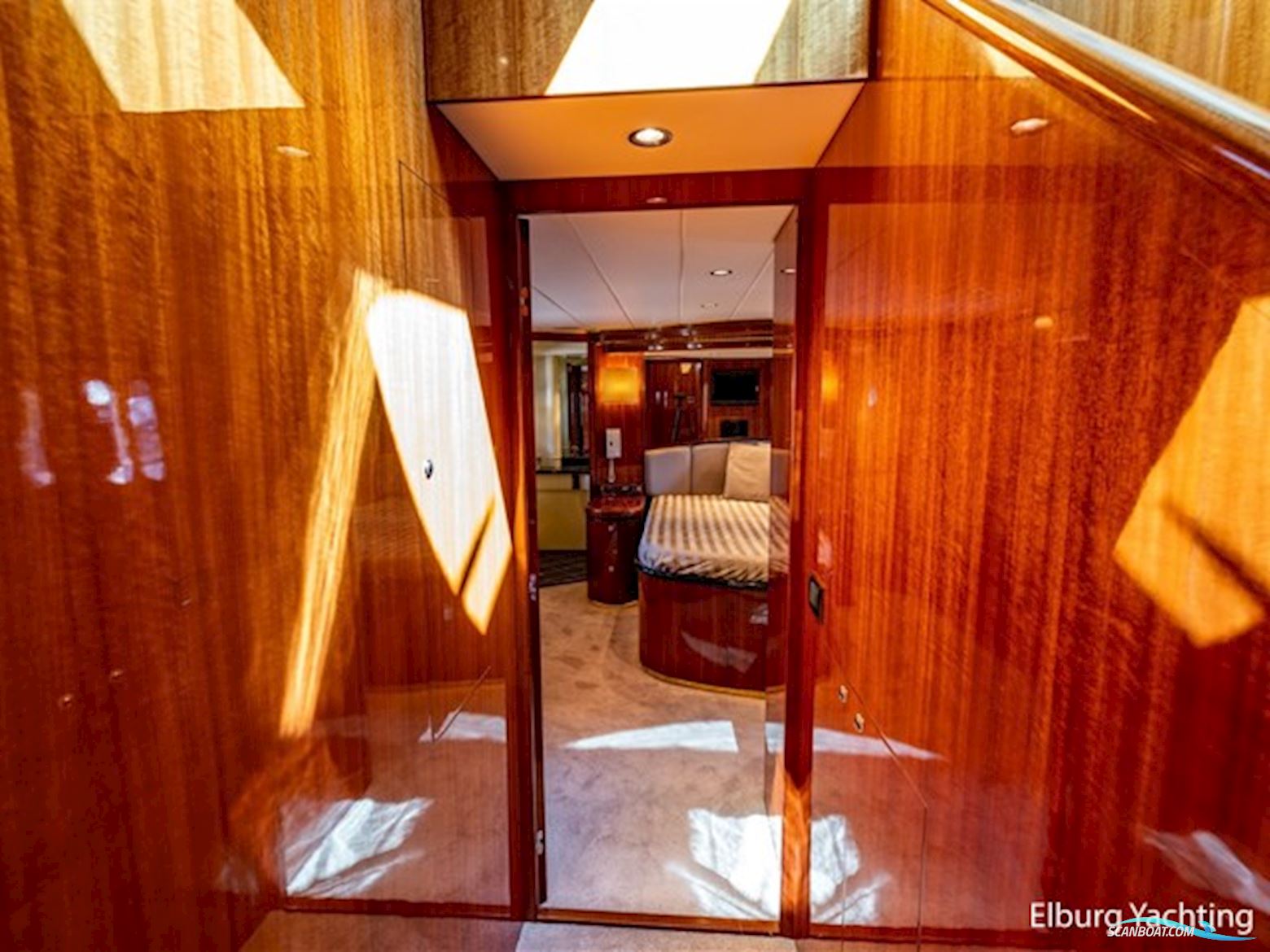 Yaretti 25.20 - Superior