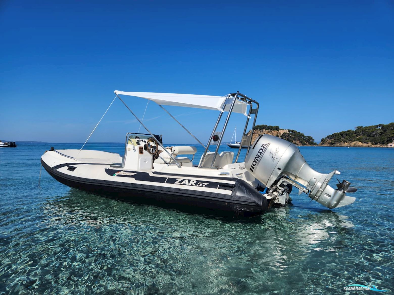 Zar - Formenti 57 Motorboat 1997, with Honda HB 115 CV 4 Temps engine, France