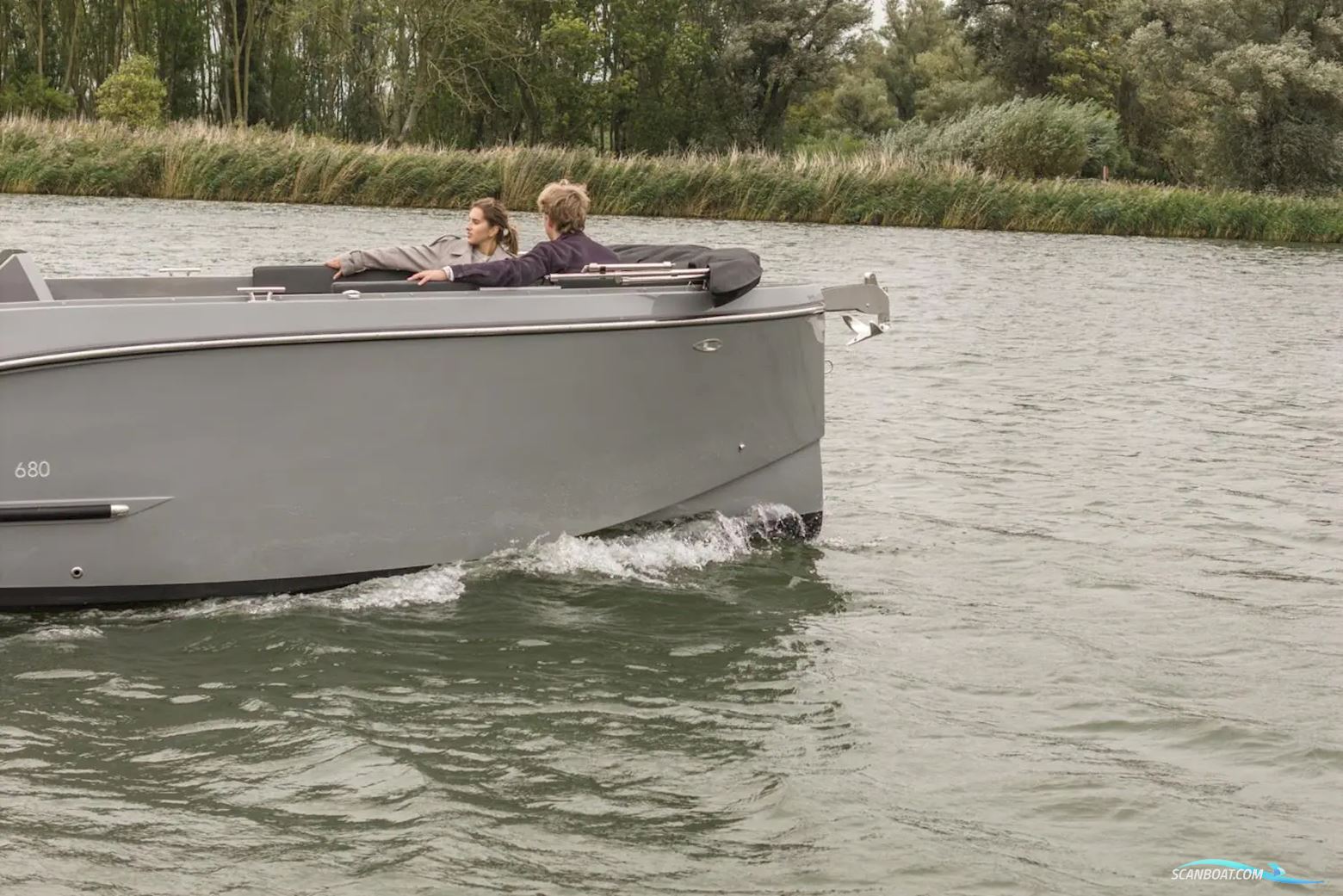  Maxima 680 Sport Lounge