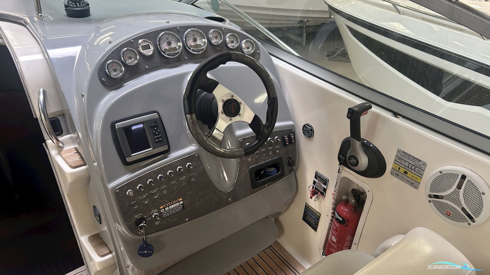  Maxum 2400 SE