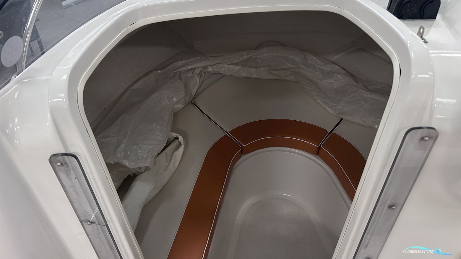  Quicksilver 470  Cruiser