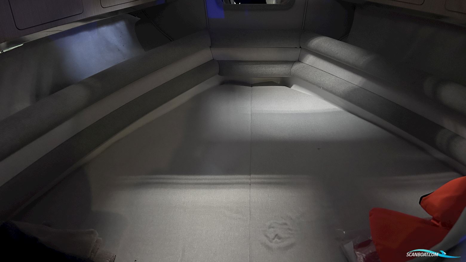  Saver 750 Cabin
