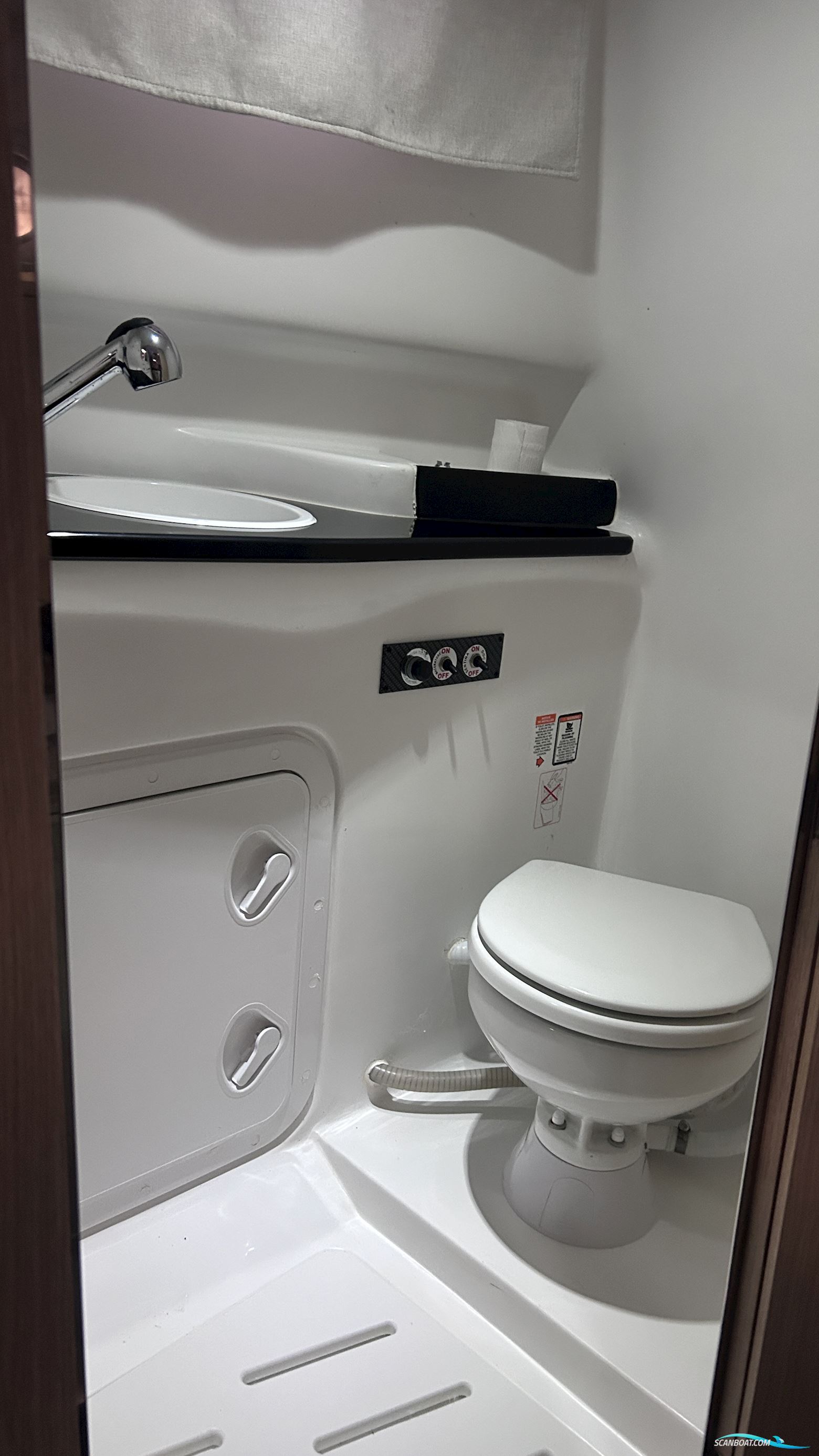  Saver 750 Cabin