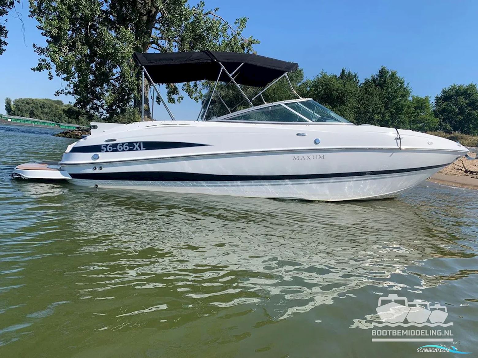 . Motorboot 2006, mit Mercruiser motor, Niederlande