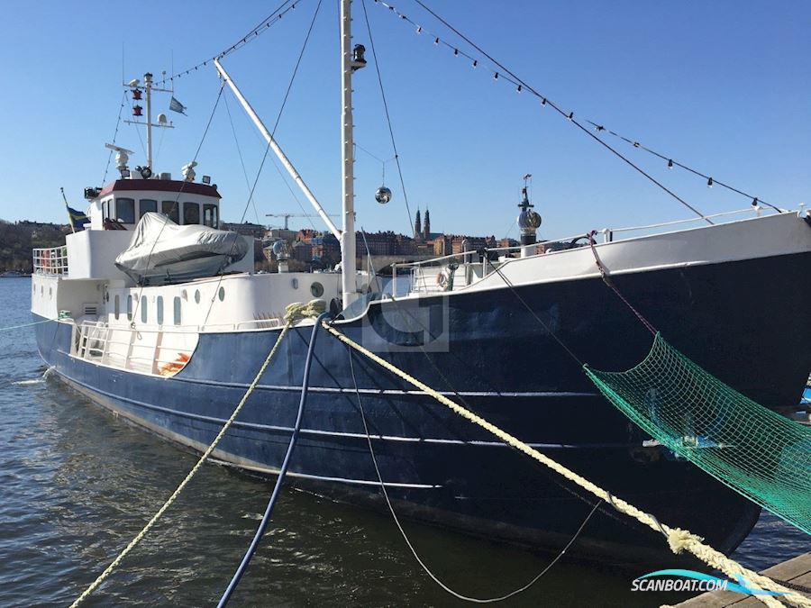 1896 29m Converted Icebreaker