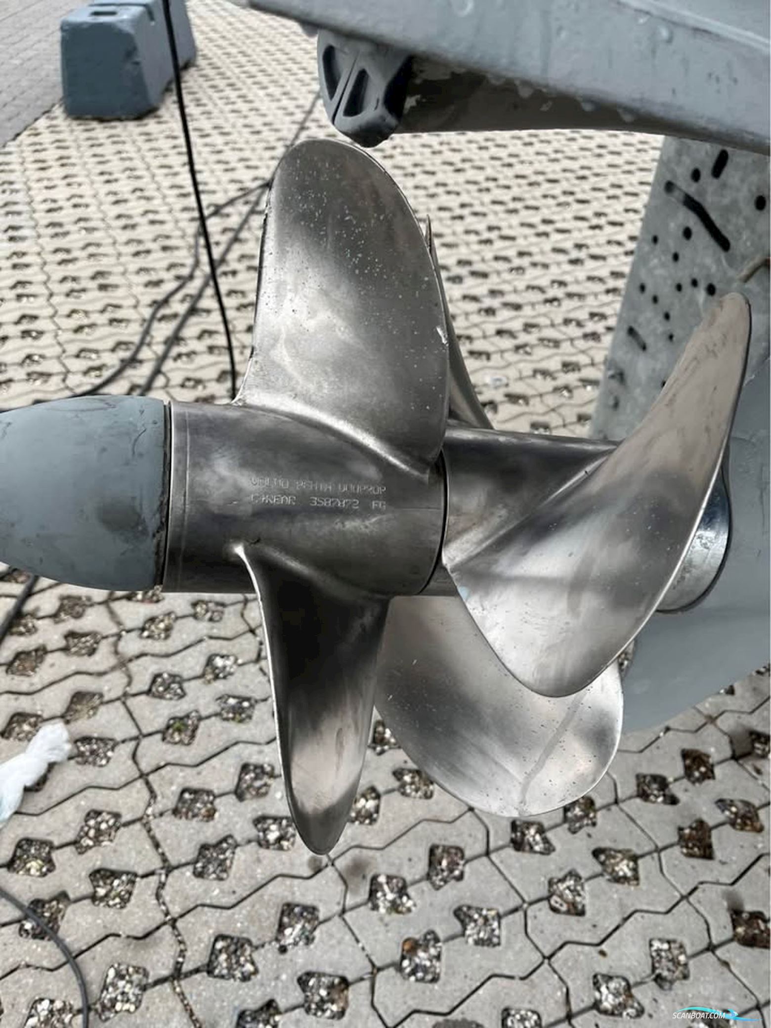 2001 Bavaria Sport 270 - fin weekendcruiser med kun 1000 motortimer