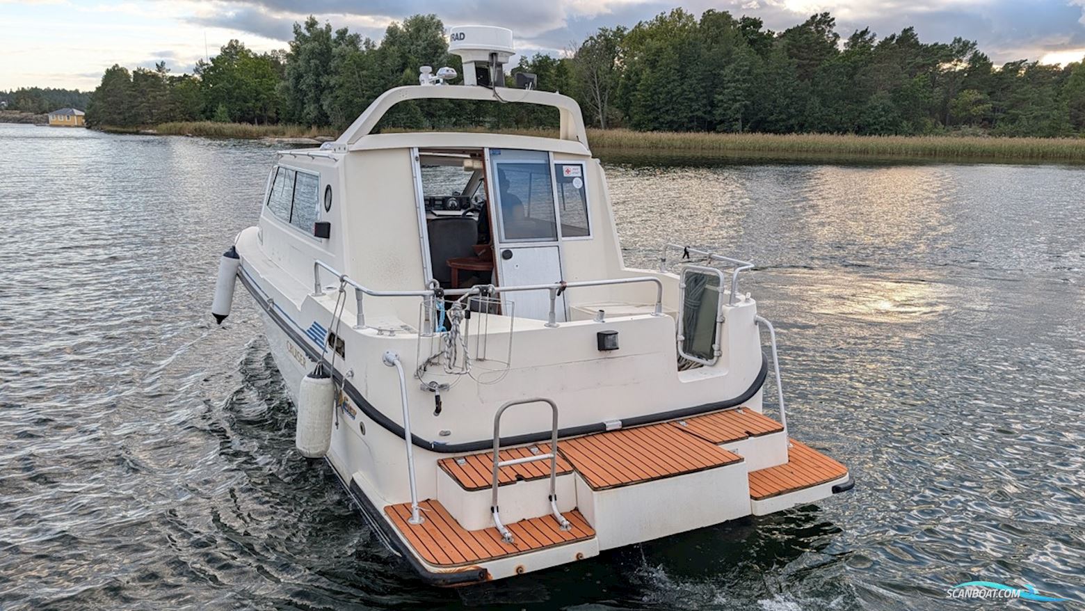 8000 Cruiser