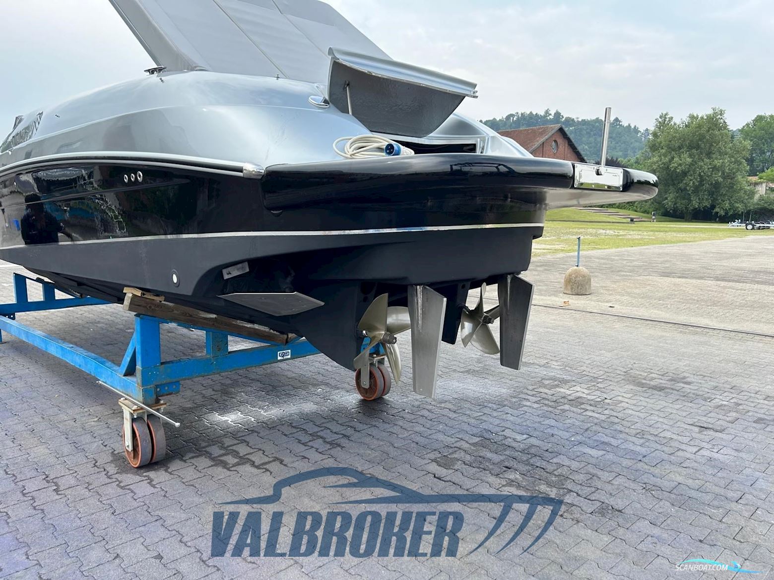 Abbate Tullio Superiority 32