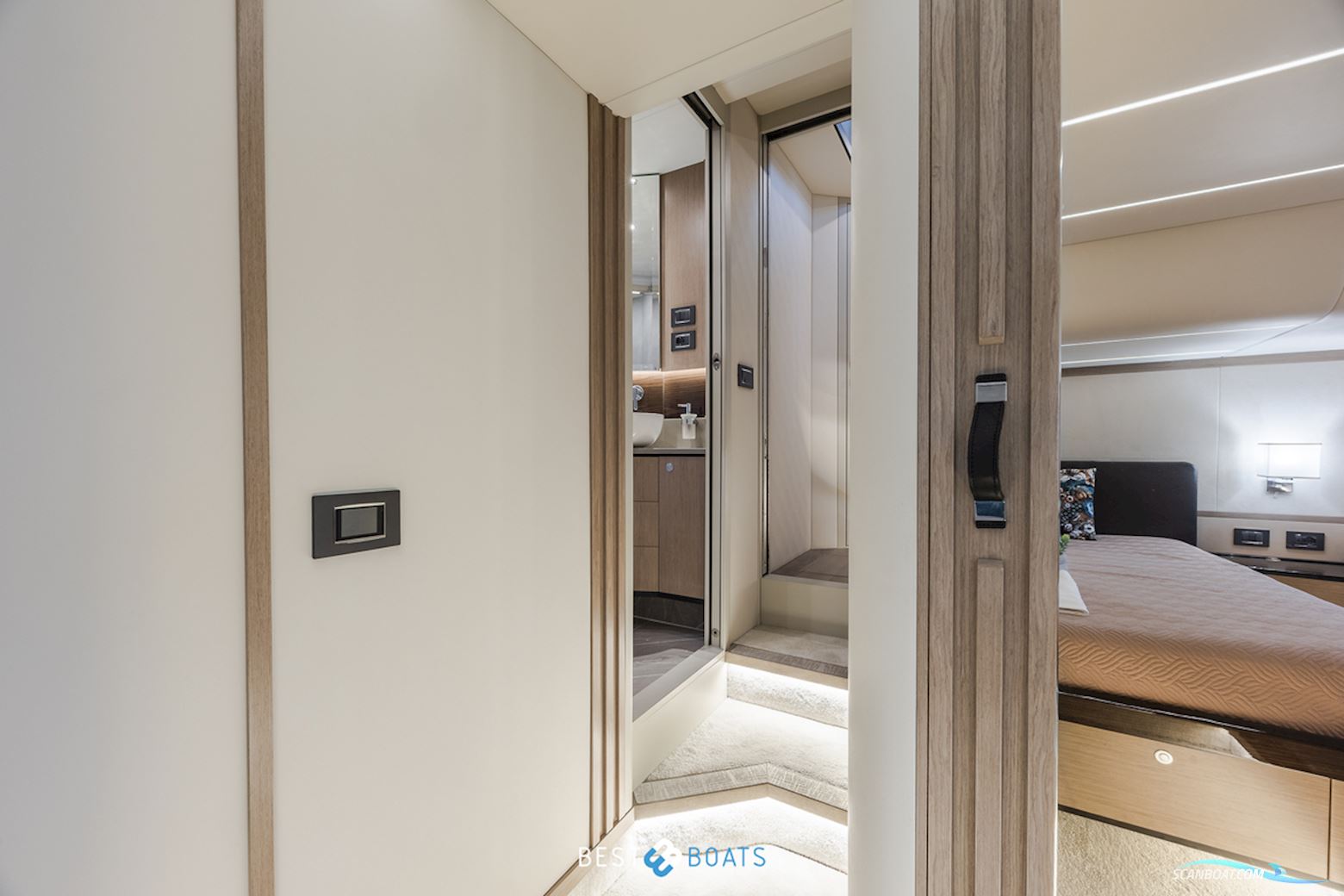 Absolute  Navetta 52