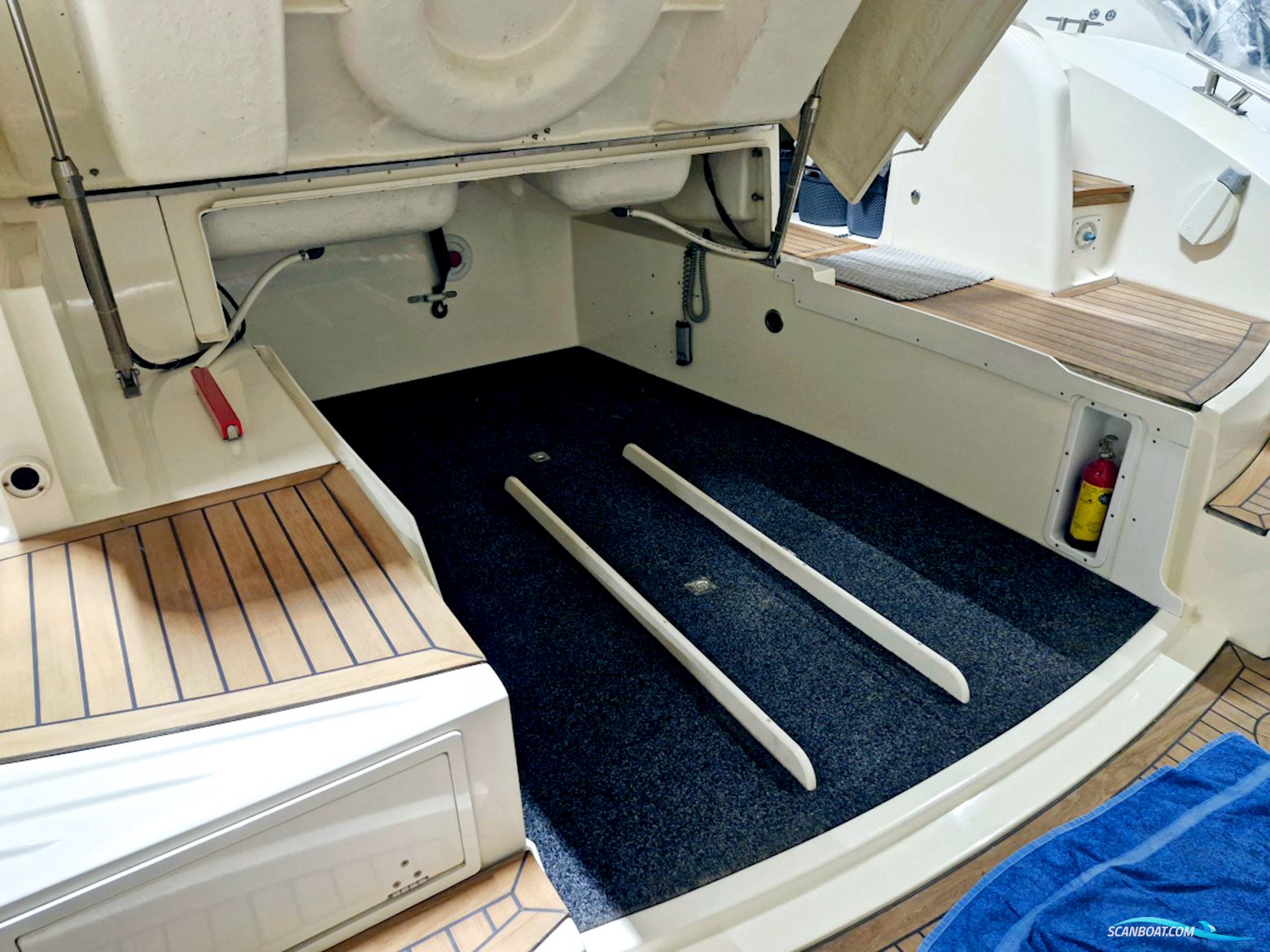 Absolute 47 HT Volvo Penta IPS-600