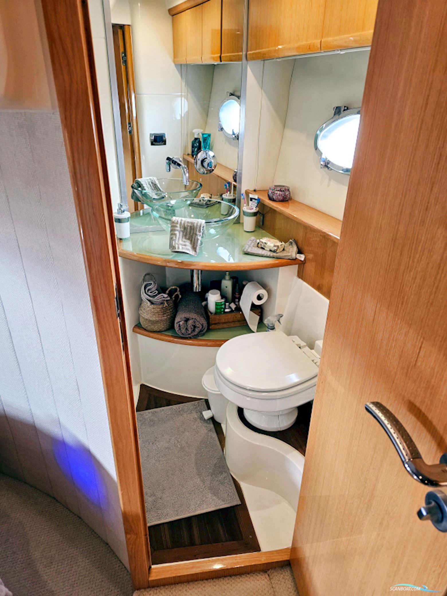 Absolute 47 HT Volvo Penta IPS-600