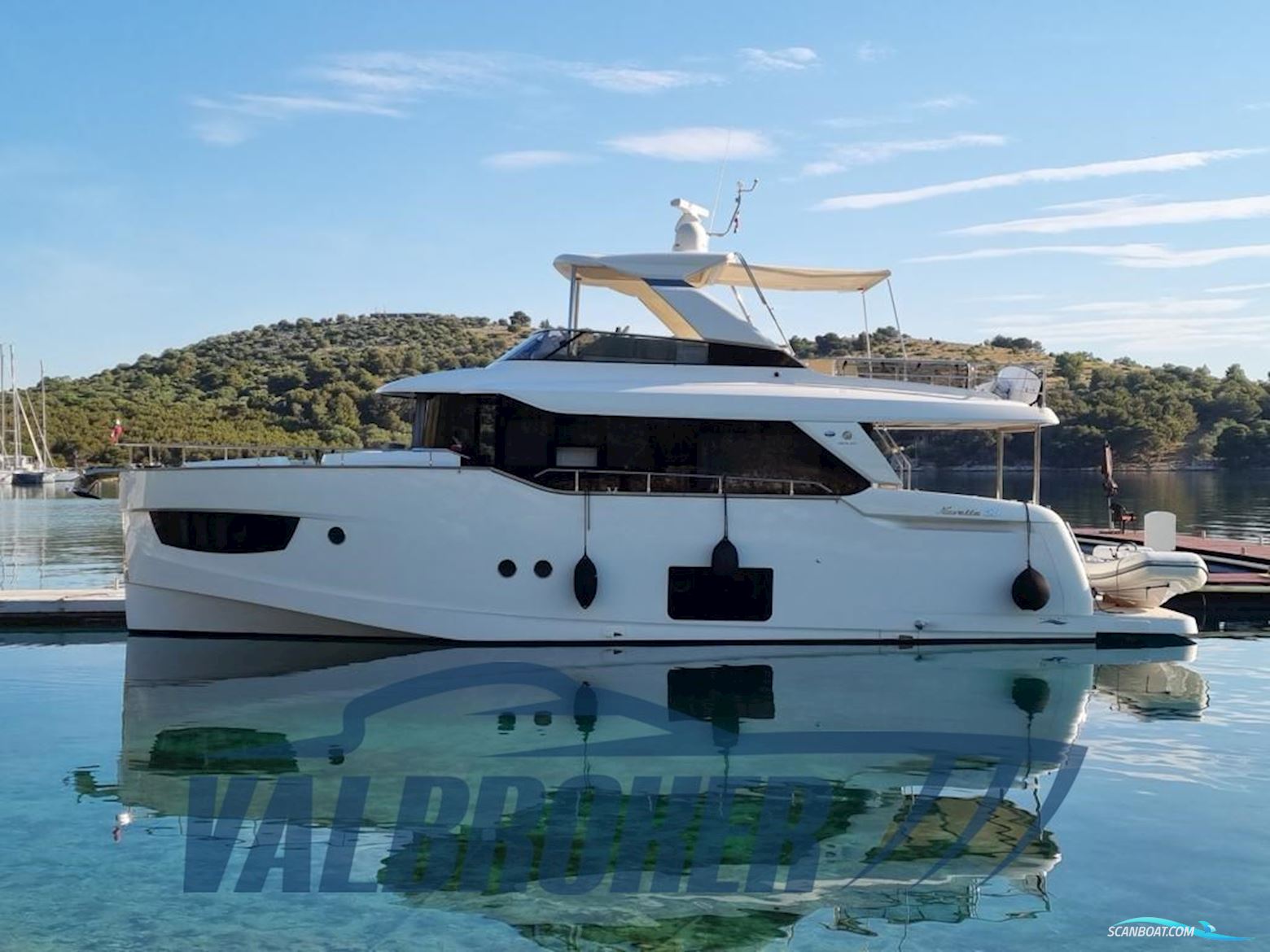 Absolute 58 NAVETTA Motorboot 2016, mit Volvo Penta D11 IPS 800 motor, Kroatien
