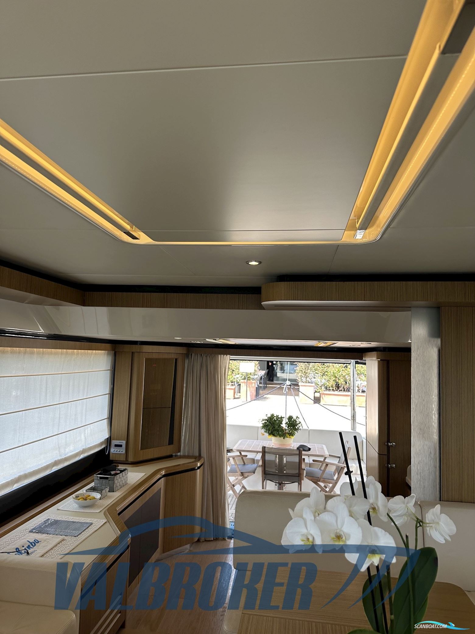 Absolute Navetta 52
