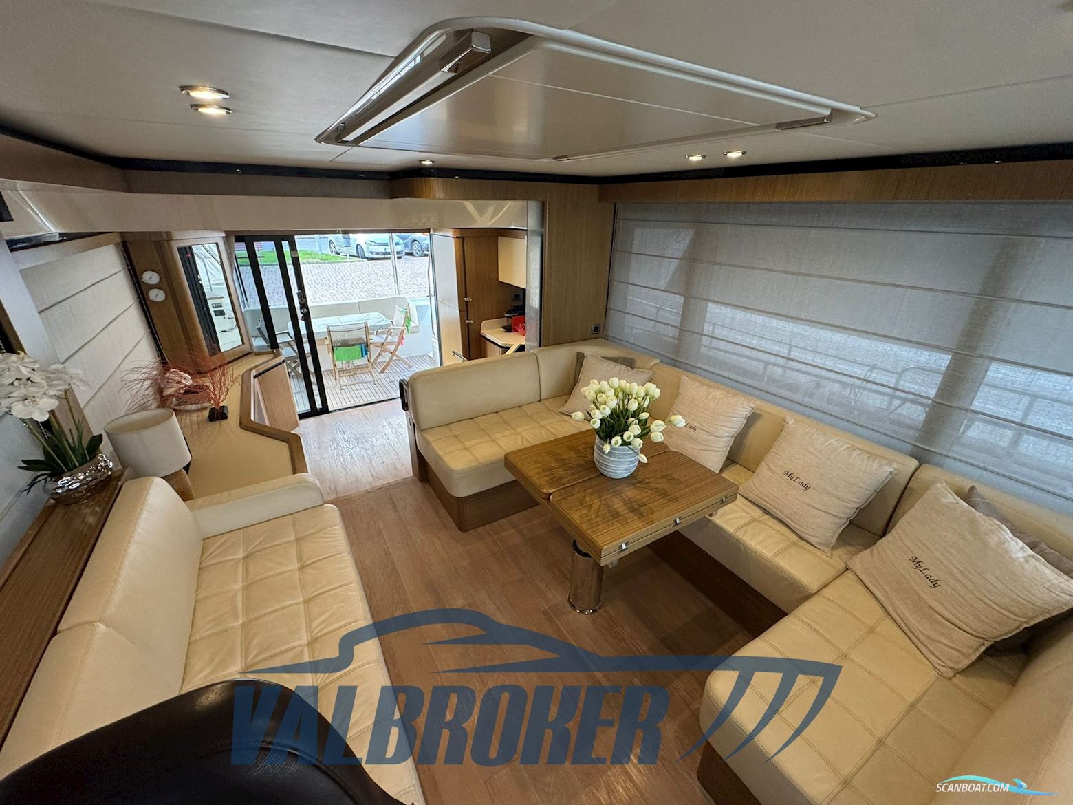 Absolute Navetta 52
