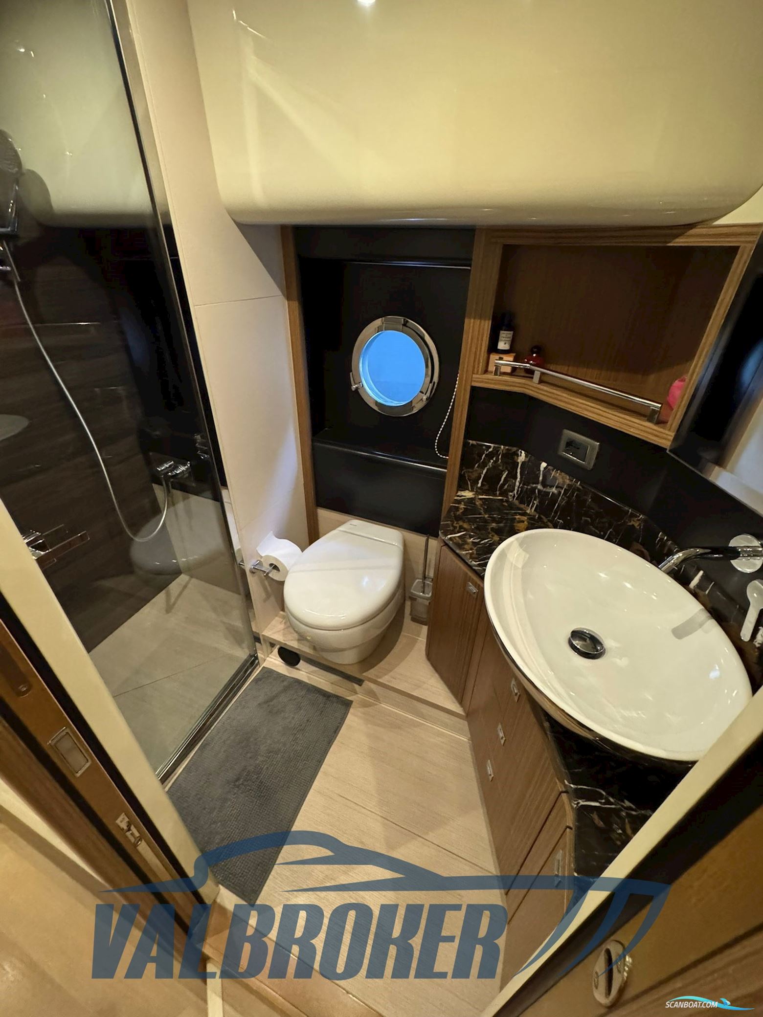 Absolute Navetta 52