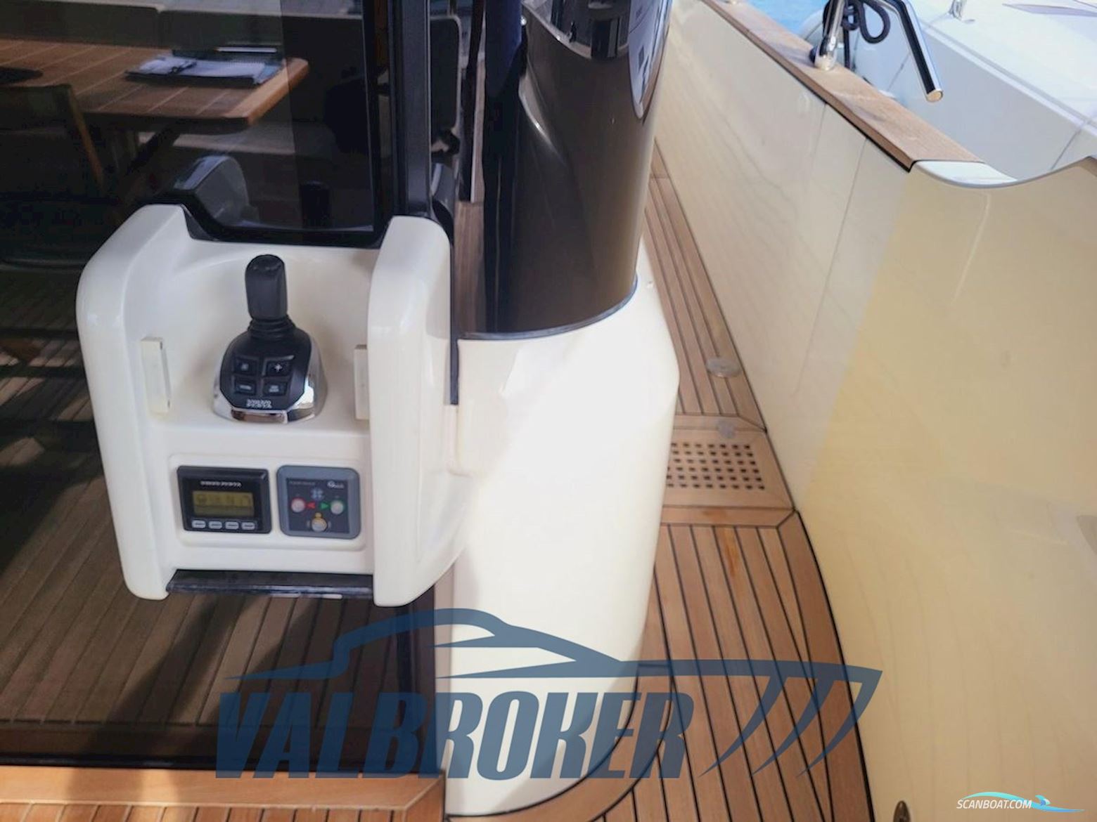 Absolute Navetta 58