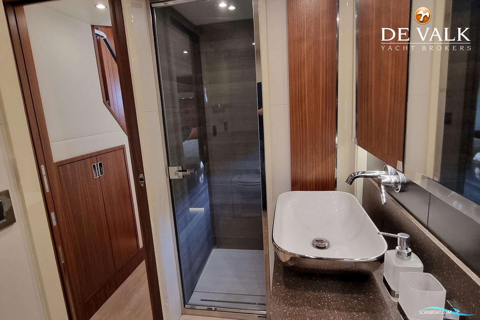 Absolute Navetta 58 Trawler