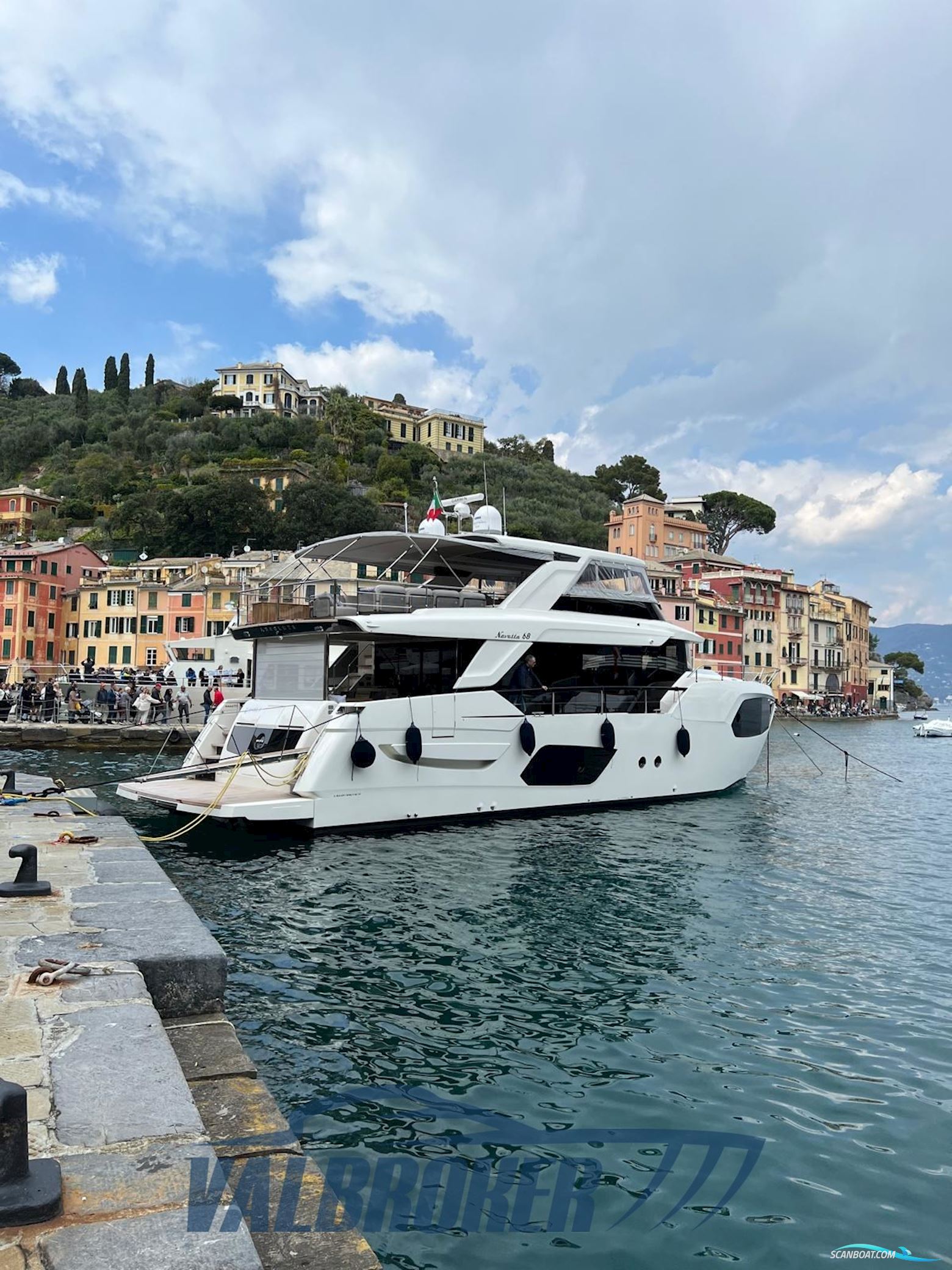 Absolute Navetta 68