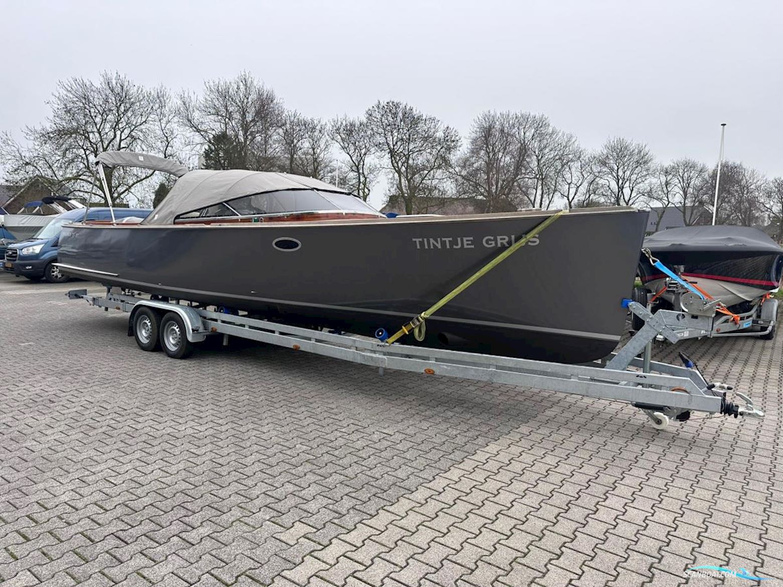Admirals Tender 31 Fineliner by Van Der Stadt
