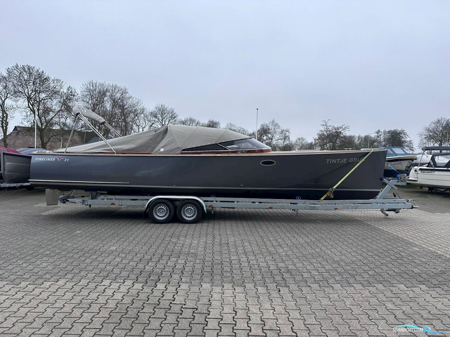 Admirals Tender 31 Fineliner by Van Der Stadt