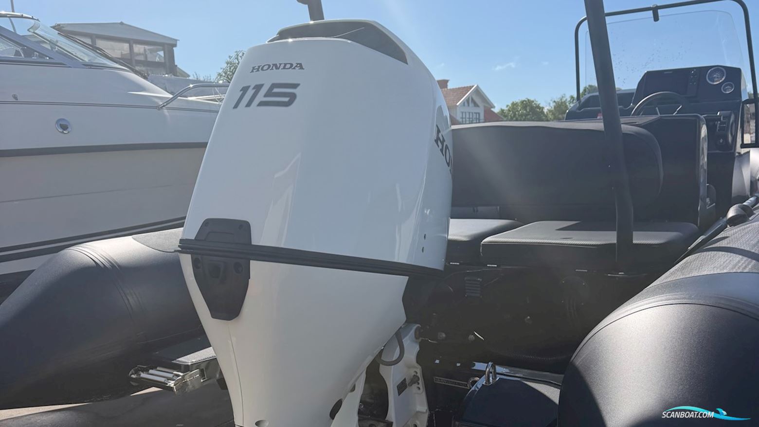 Adventure 610 Vesta