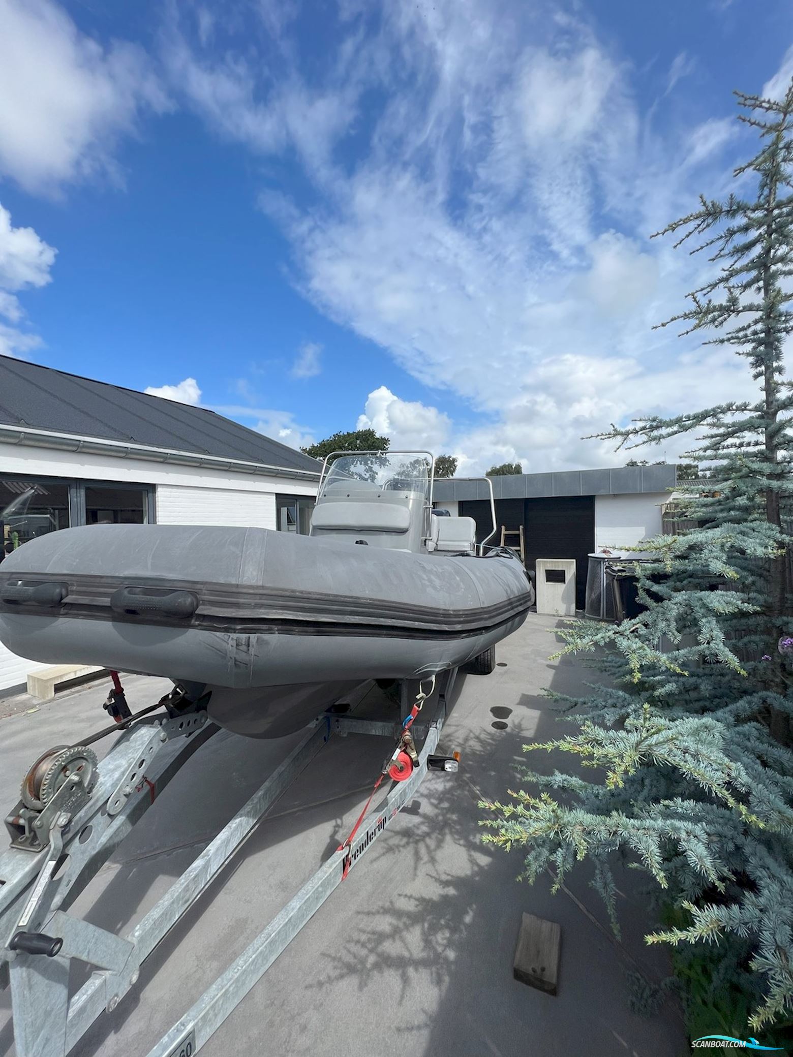 Adventure V-650 inkl. trailer