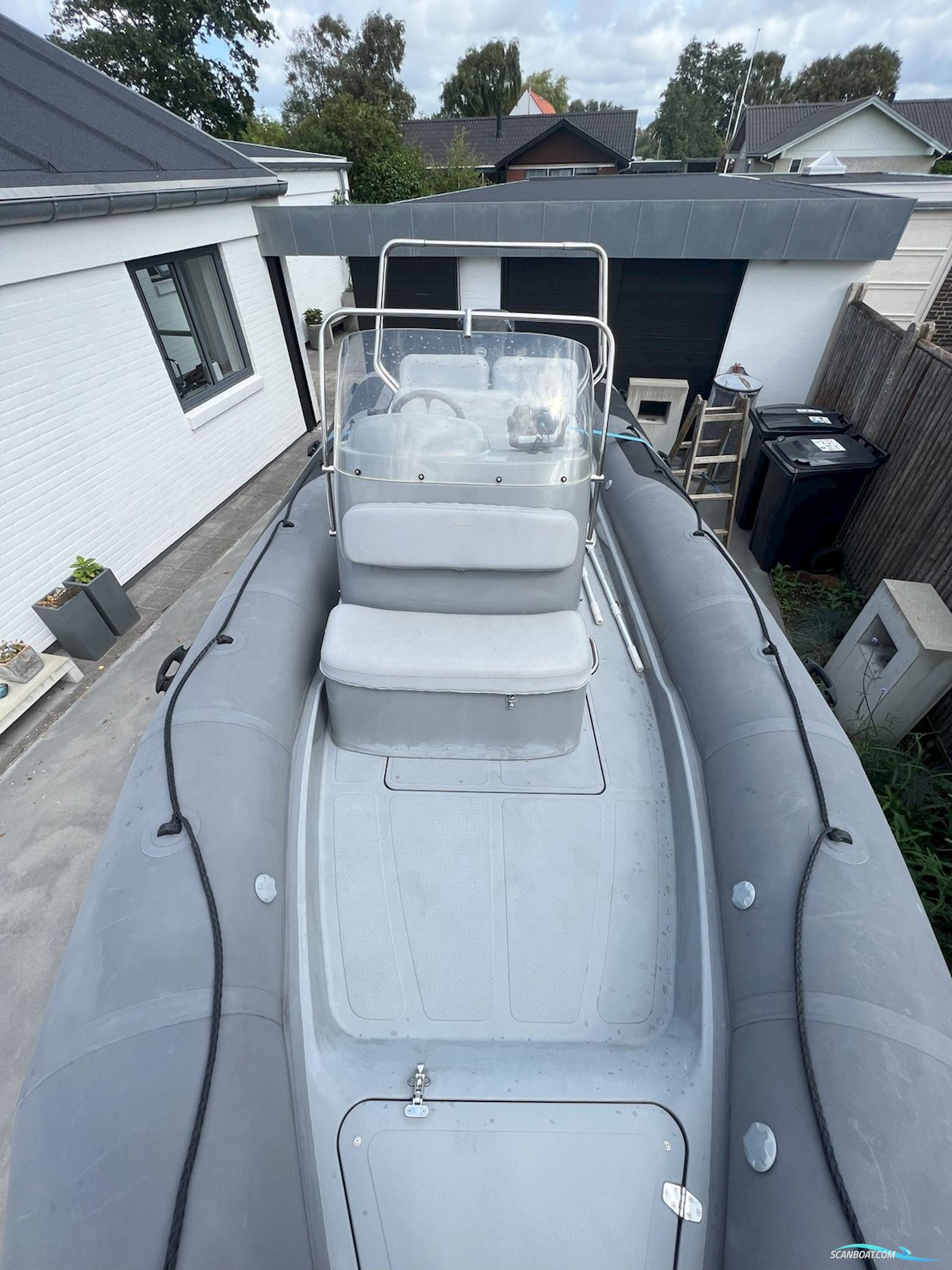 Adventure V-650 inkl. trailer