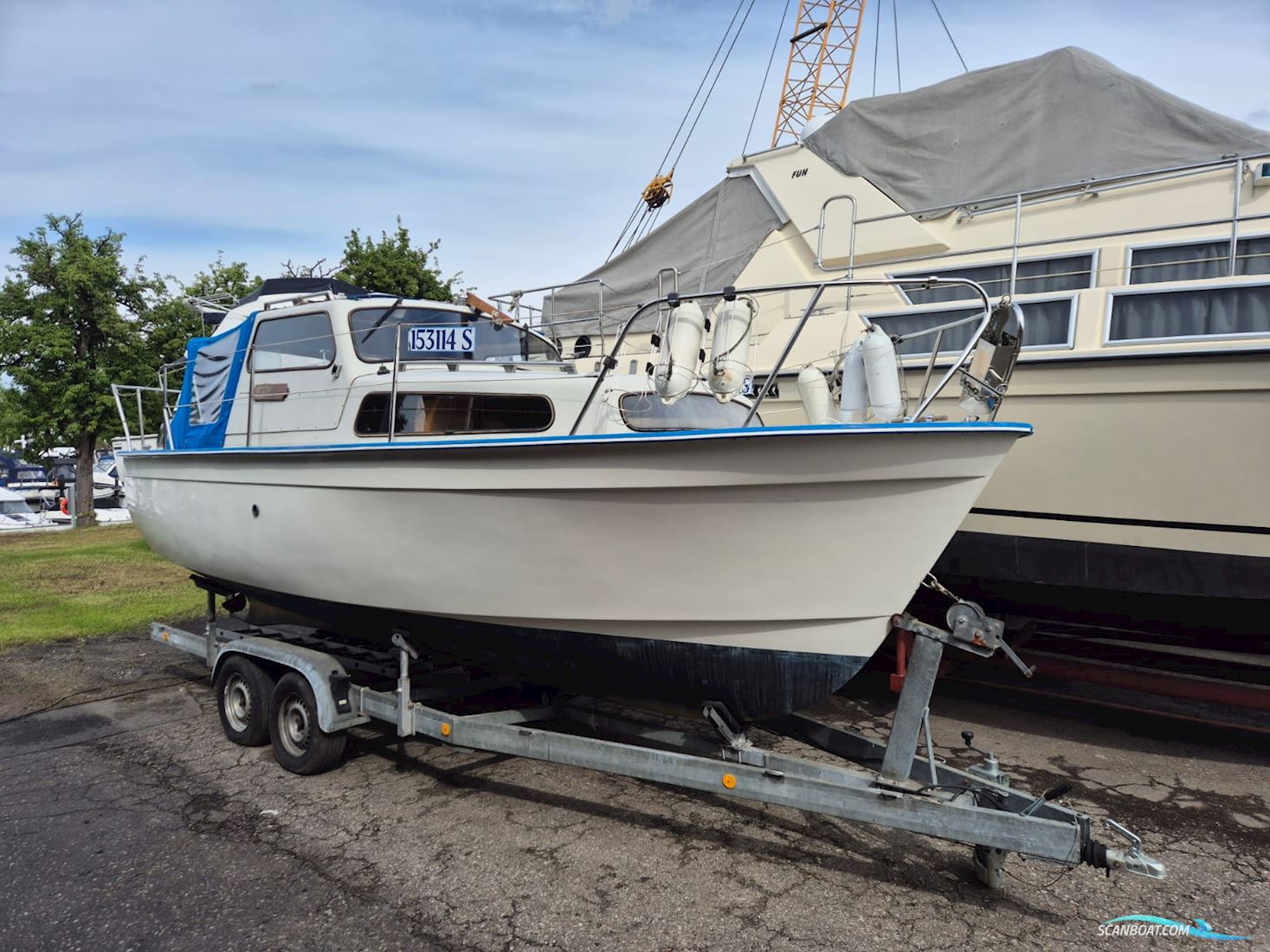 Albin 25 AK
