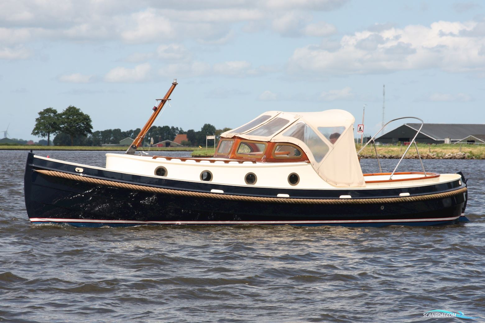 Alm Cabin Cruiser 8.60 OK