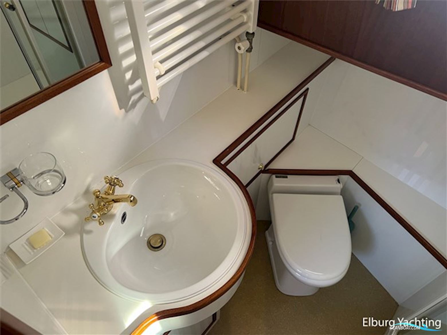 Alm Trawler - 13.20 AD 