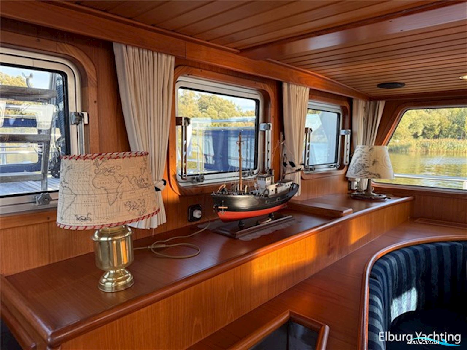 Altena 45 Blue Water Trawler - Stabilizers